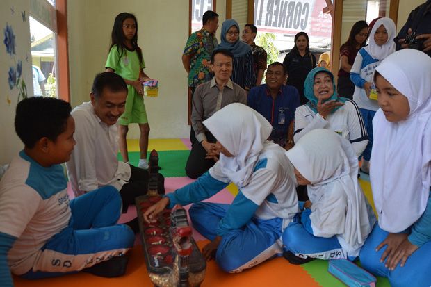 Corner Learning Center,...