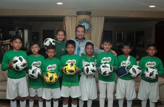 Pulang dari Barcelona,...