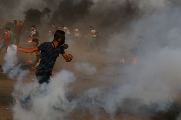 Tentara Israel Tembak...
