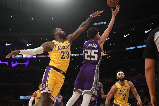 Performa Lakers Dinilai...