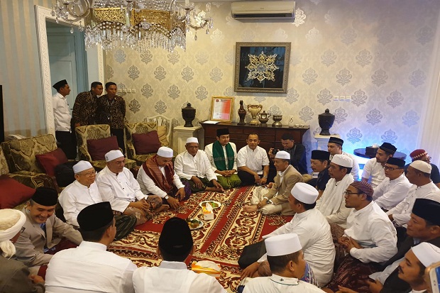 Puluhan Habib dan Ulama...