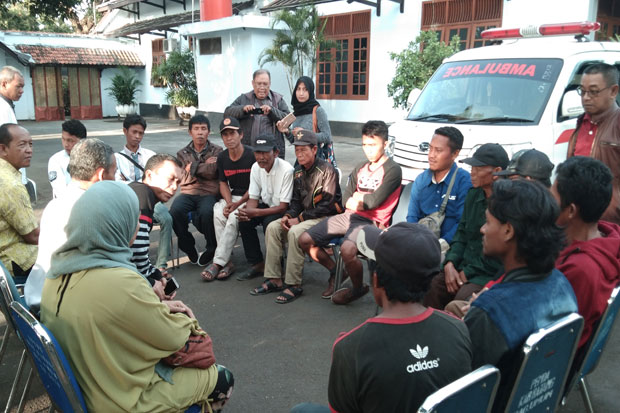Cerita Warga Batang...