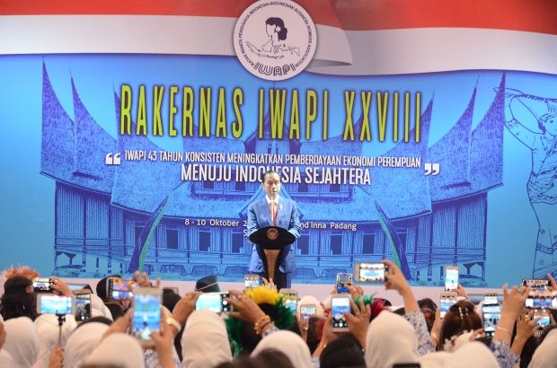 Jokowi: Perempuan Pengusaha...