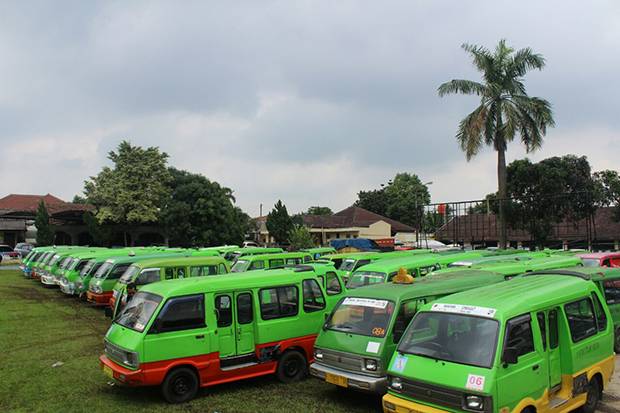 Angkot Modern Ditolak,...