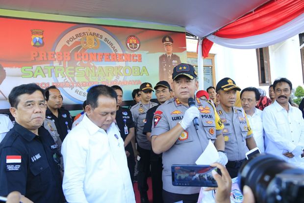 Tangkap Dua Pengedar,...