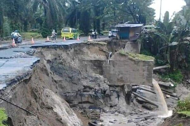 Ruas Jalan Kabupaten...