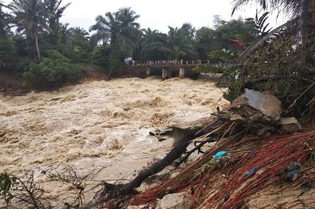 Sungai Meluap, Pasutri...