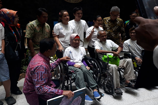 15 Pelukis Disabilitas...