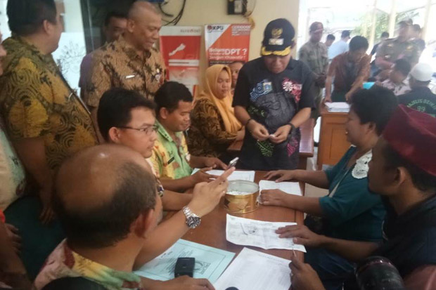 Ratusan Pedagang Jatibaru...