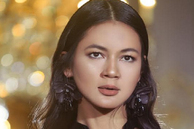 Riasan Champagne Gold...