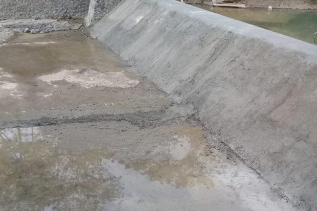 Proyek Irigasi di Pabuaran...