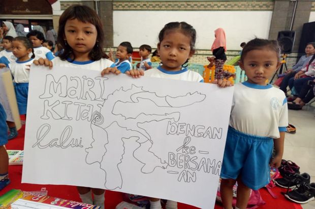 Galang Donasi, Anak...