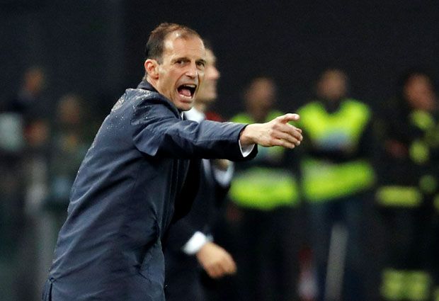 Juventus Geregetan Angkat...