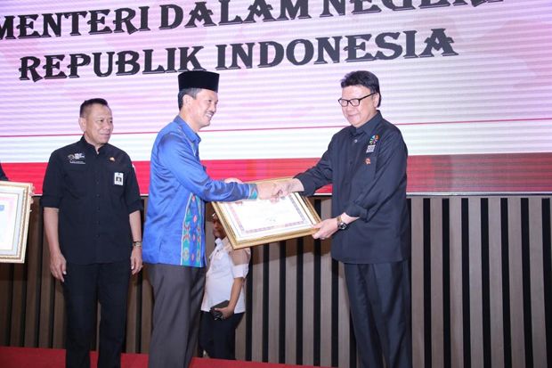Mendagri Sebut Camat...