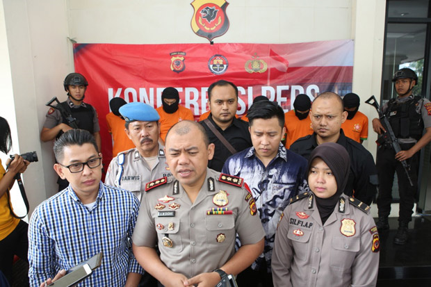 Setubuhi Pacar, Remaja...