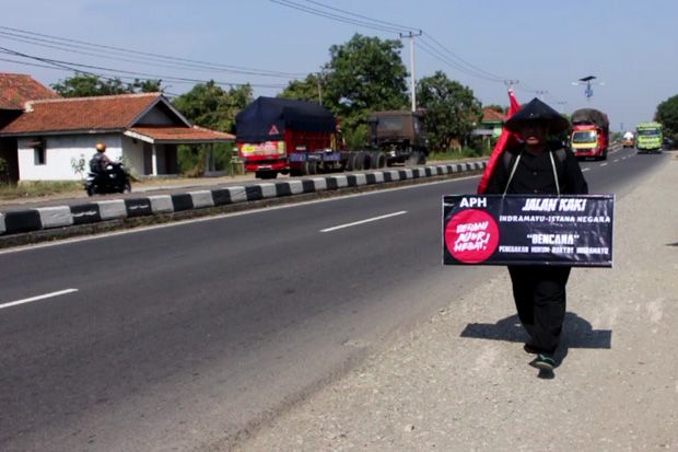 Cari Keadilan, Warga...