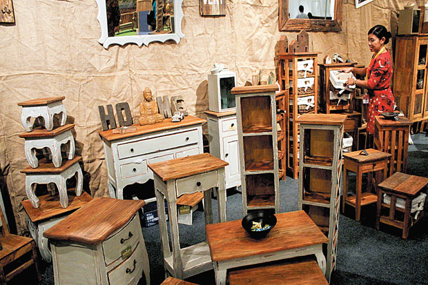 Produk Furnitur Kayu...