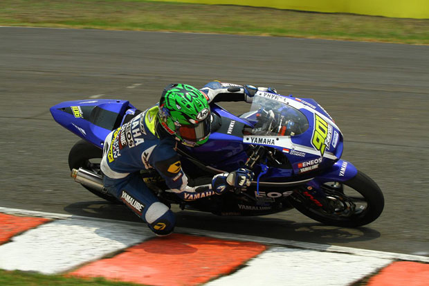 Faeroz Tercepat di FP2,...