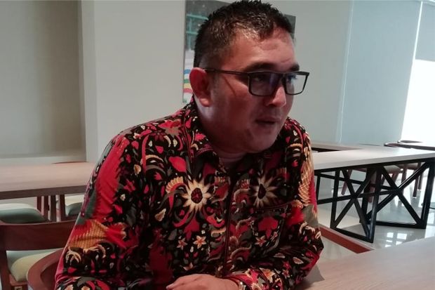 Banyak Berkicau di Media...
