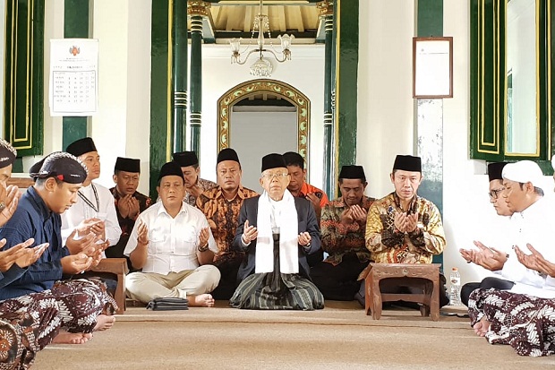 Kiai Maruf-Sri Sultan...