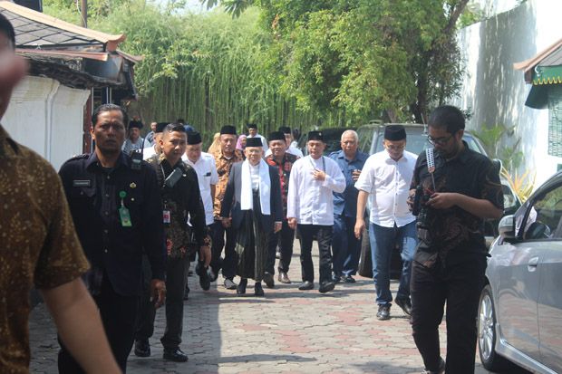 Sri Sultan Antar Kiai...