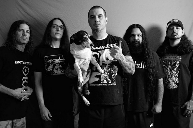 Philip Anselmo Bercerita...
