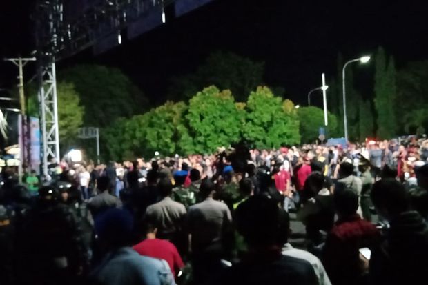 Polisi-TNI Tetap Siaga,...