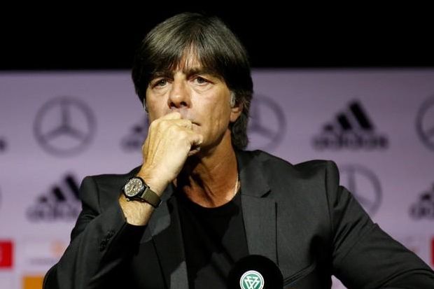 Joachim Loew Buka Perdebatan...