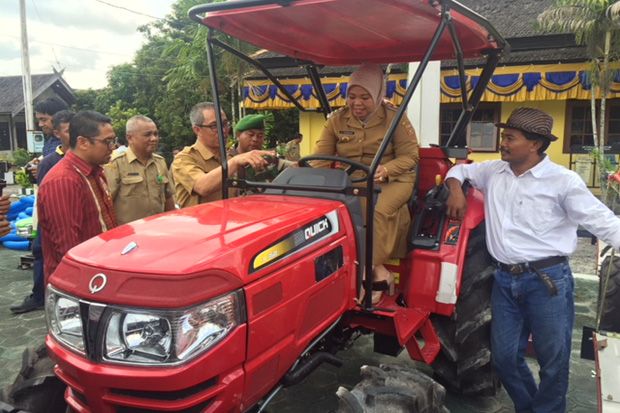 Pemkab Kobar Dapat Bantuan...