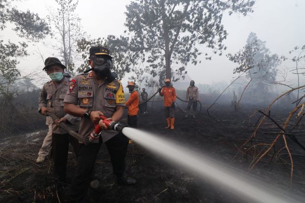 Kebakaran Hebat, Pendakian...