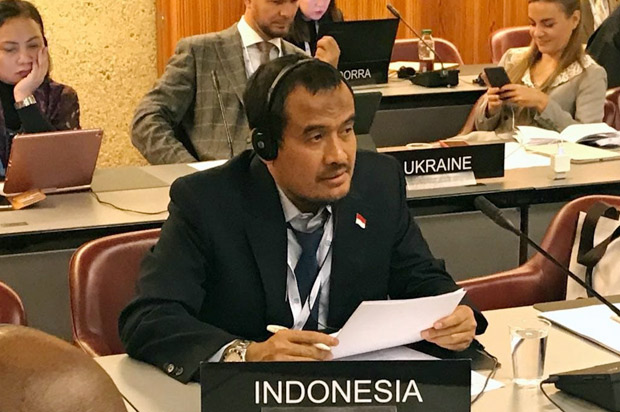 Indonesia Desak Status...