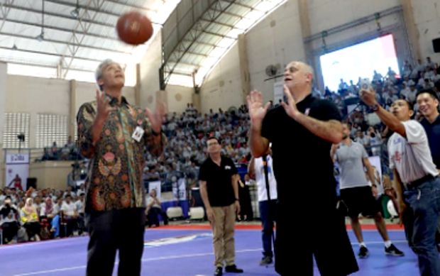 Pelatih NBA Tularkan...