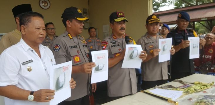 Dua Terduga Teroris...
