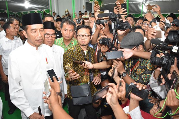 Presiden Jokowi Tegaskan...