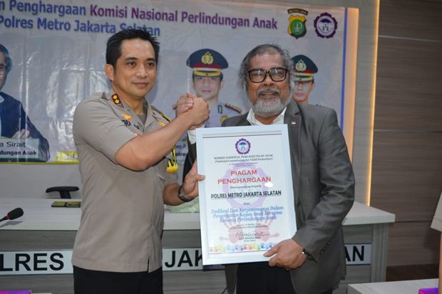 Komnas PA Beri Polres...