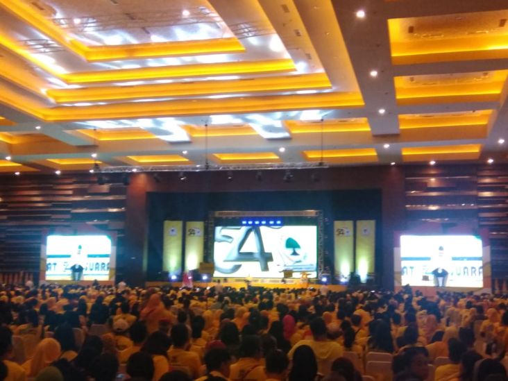 Airlangga Ibaratkan...