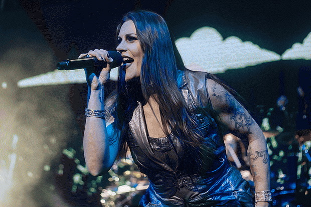 Vokalis Nightwish Buka-bukaan...