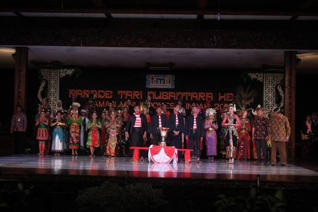 Lakon Padamu Negeri...