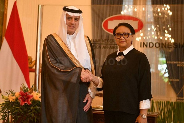 Menlu Retno Desak Investigasi...