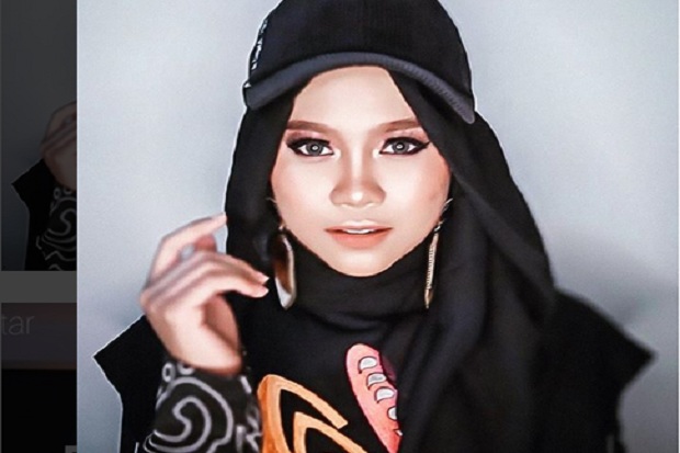 Ayu Idol hingga Via...