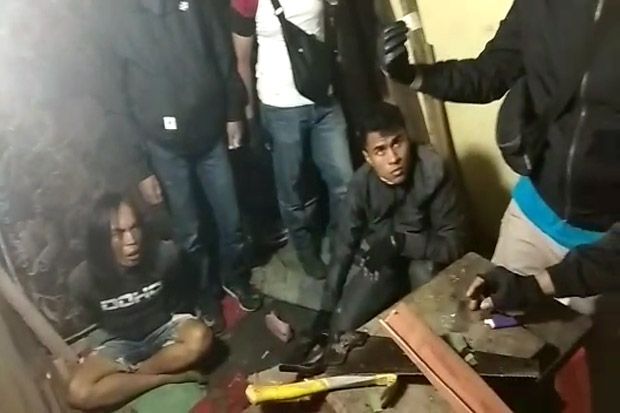 Diancam Akan Ditembak,...