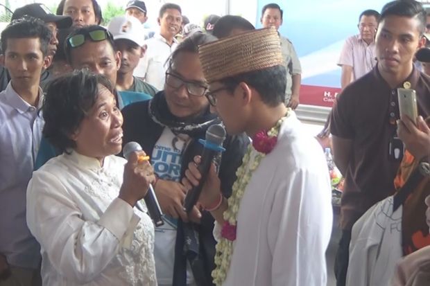 Kunjungi Pecinan Semarang,...
