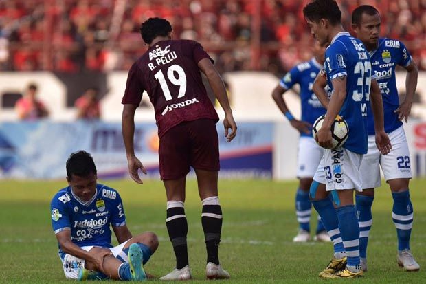Dua Derita Persib, Sudah...