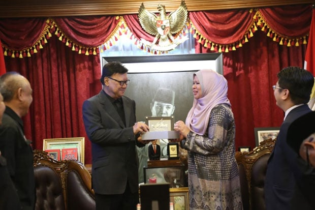 Kemendes Malaysia Kerja...