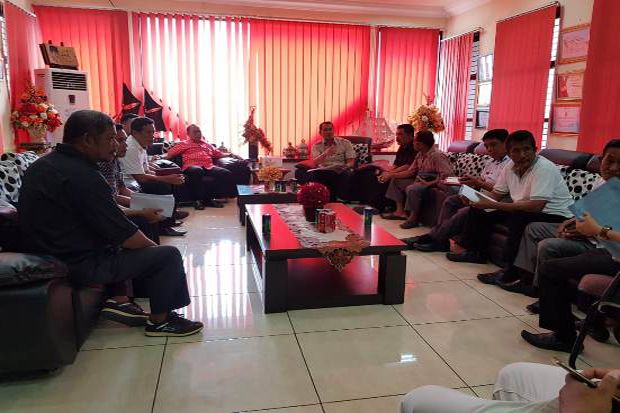 Bupati Pasangkayu Fokus...