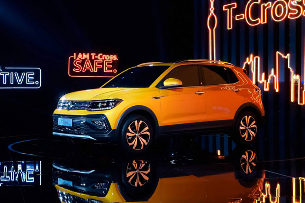 Volkswagen T-Cross Meluncur...