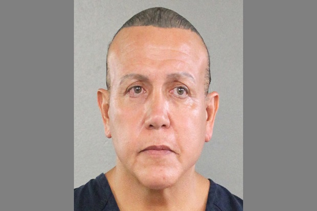 Siapa Cesar Sayoc, Pengirim...