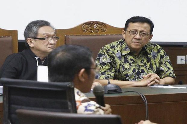 Mendengar Paparan Ahli,...