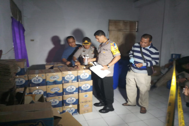 Polisi Gerebek Home...