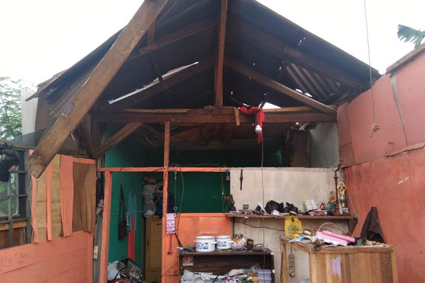 Cuaca Ekstrem, 28 Rumah...